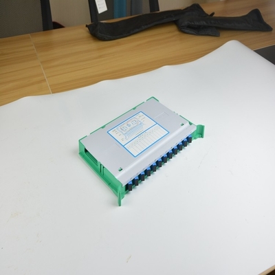 Facile installazione 12 24 36 Core Fiber Optic Splice Tray per rete 4g montata a parete