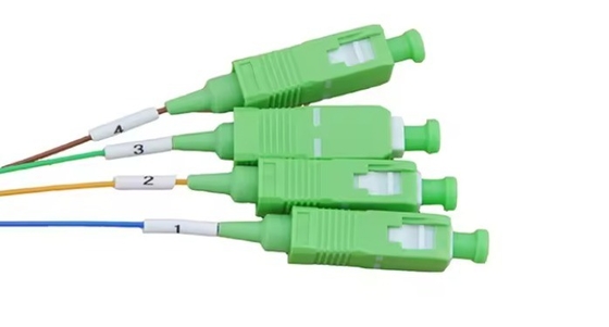 SC/APC Connector 1x4 Fiber Optic Steel Tube PLC Splitter per lunghezza d'onda 1260-1650nm